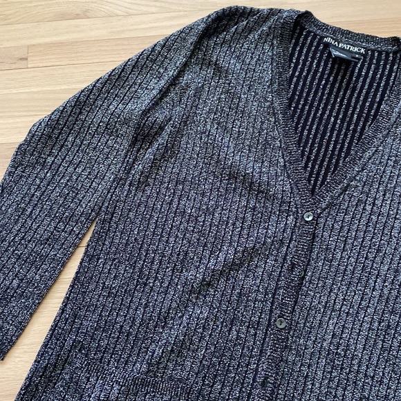 Nina Patrick Button Down Cardigan Top - Picture 5 of 7